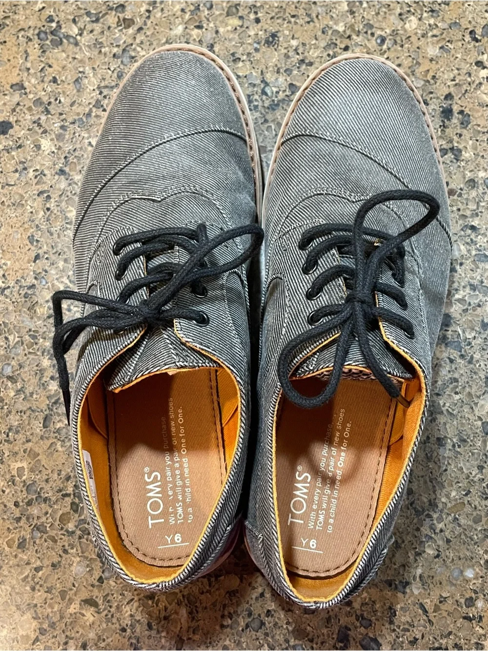 TOMS Boys Brogue Oxford Wing Tip Sz 6 Youth Gray Twill Distressed Gray Denim